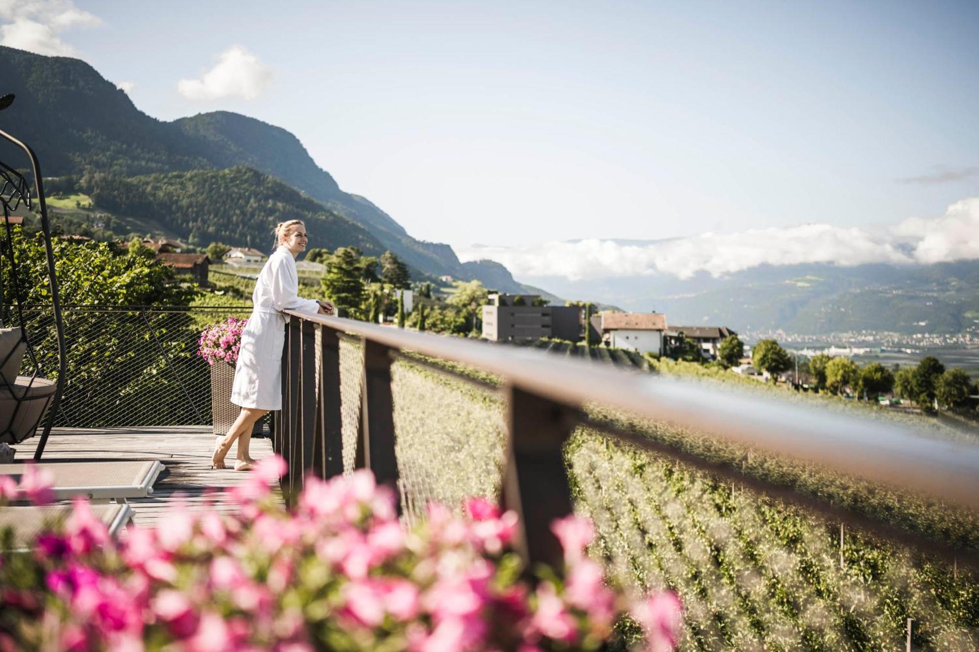 Hotel Lagrein Schenna Eksteriør bilde